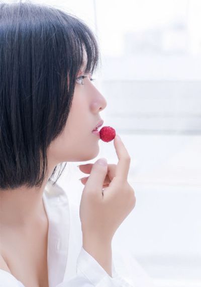 电影《消失的眼角膜》