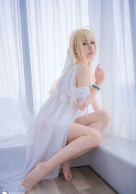 秋月爱莉动漫