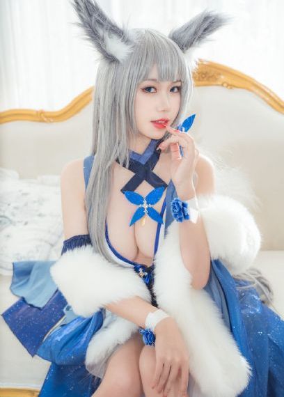 善良的女秘书的目