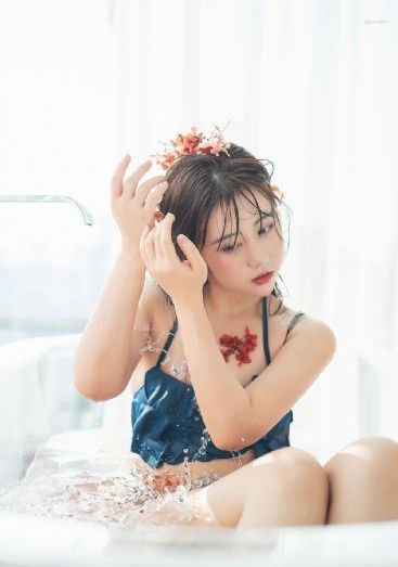 美国女人做爰高潮片