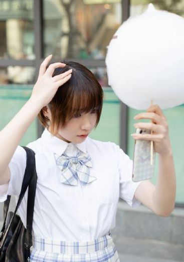 御津井芭华