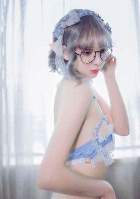 美女被男人扒开腿猛电视