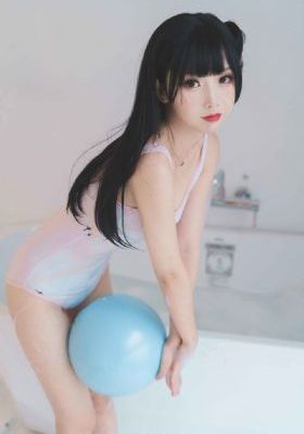 图鬼六红蔷薇夫人